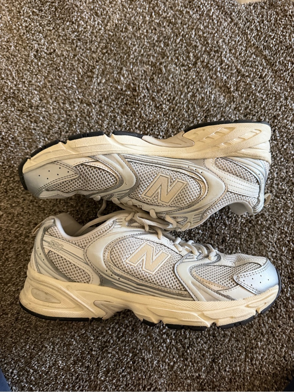 New Balance 530s - Picture 2 of 4